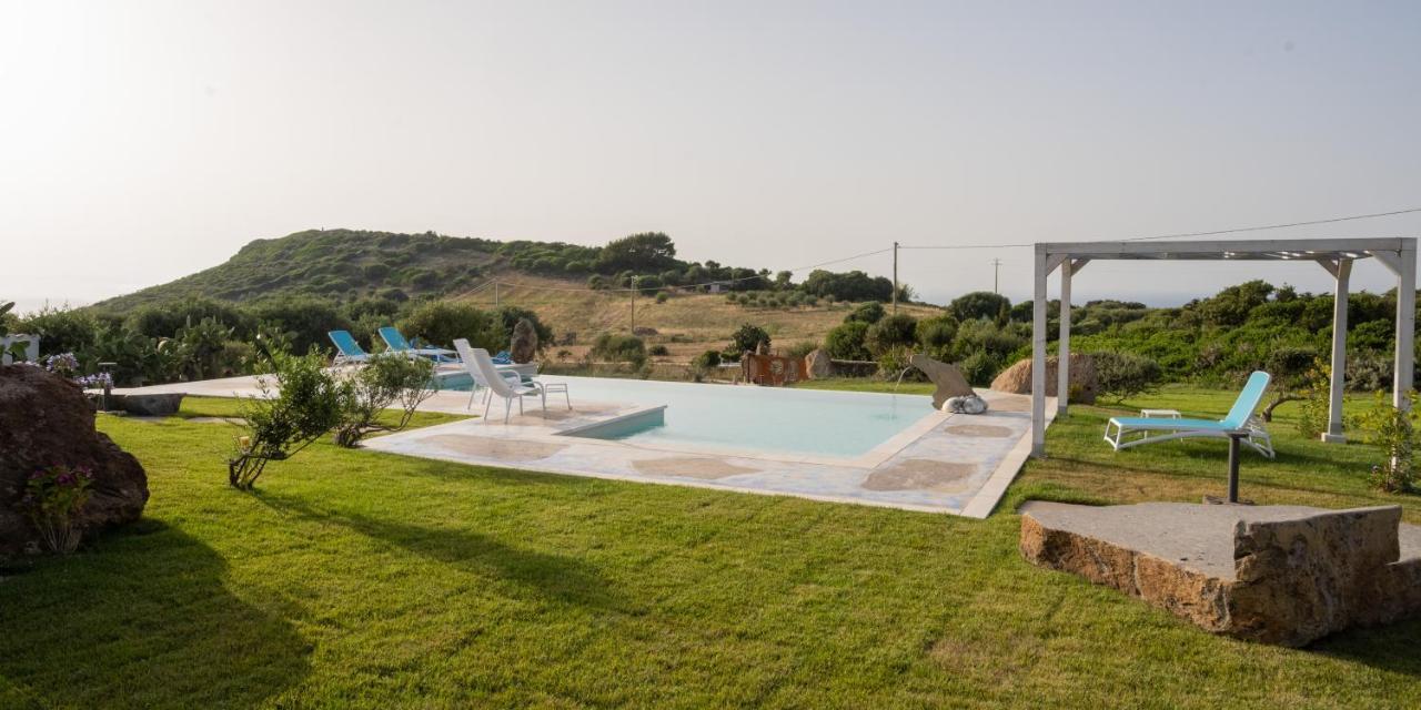 Bajaloglia Resort カステルサルド エクステリア 写真
