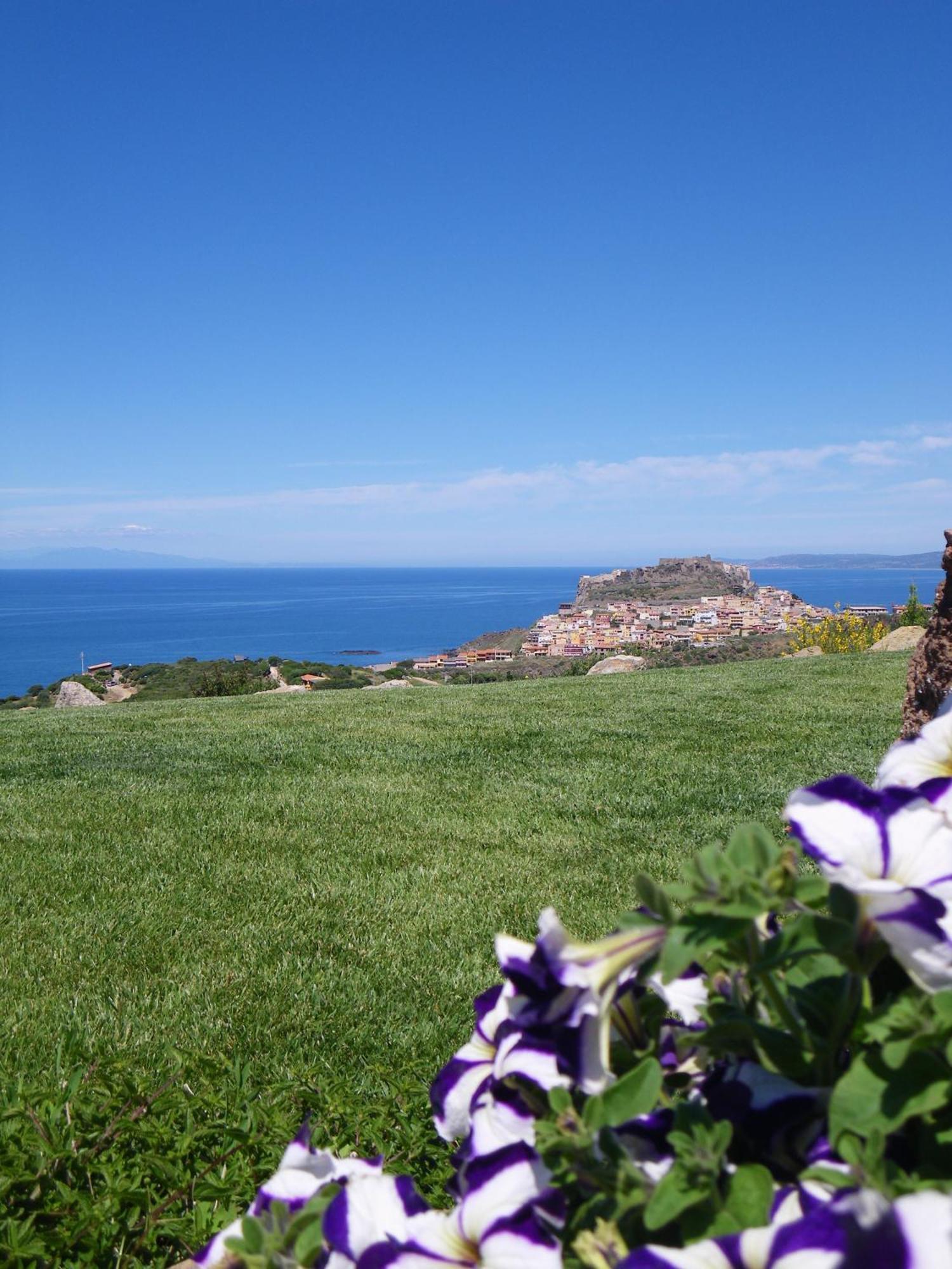 Bajaloglia Resort カステルサルド エクステリア 写真
