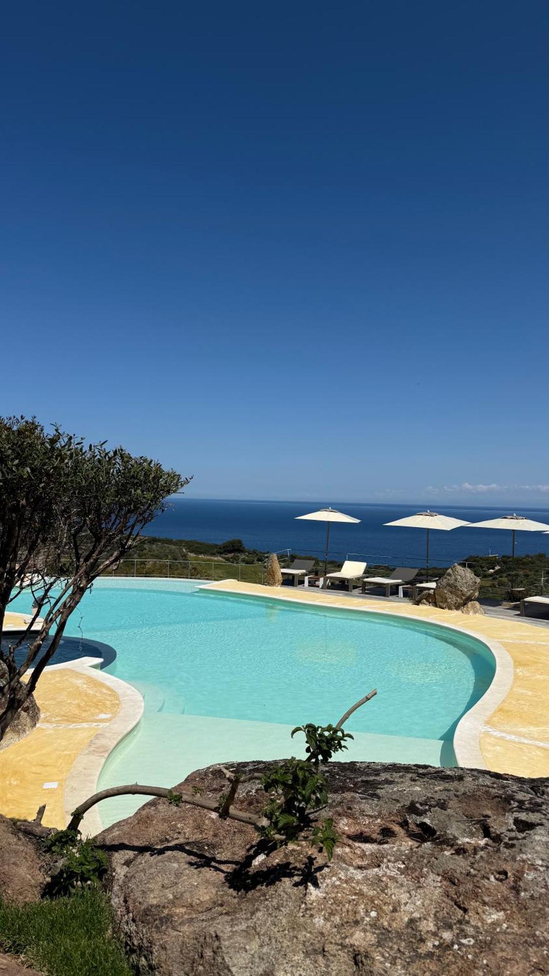 Bajaloglia Resort カステルサルド エクステリア 写真