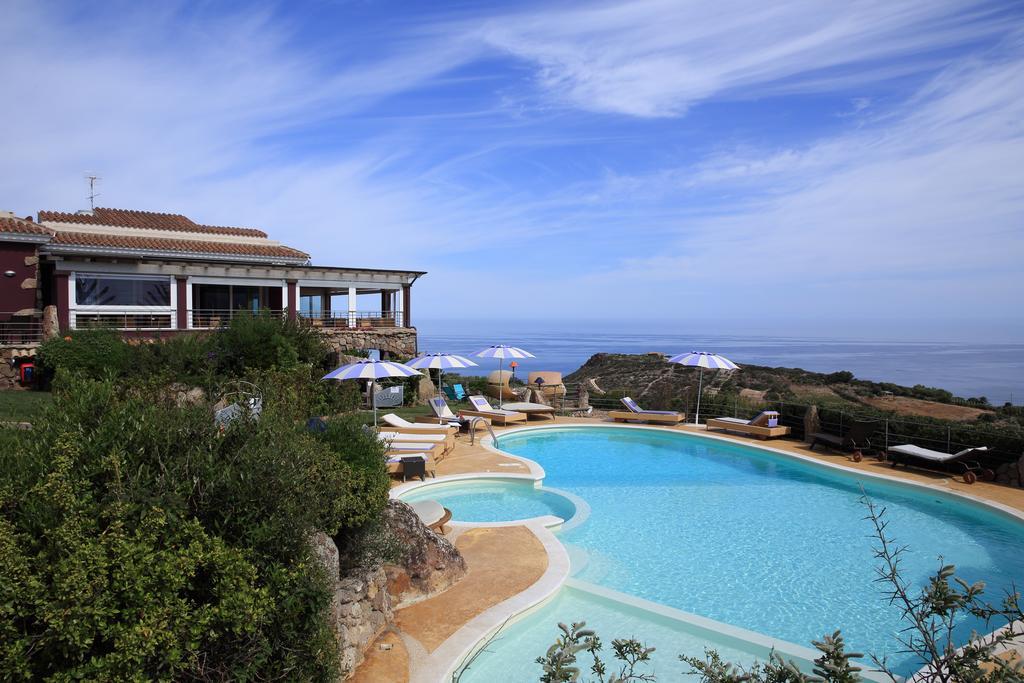 Bajaloglia Resort カステルサルド エクステリア 写真