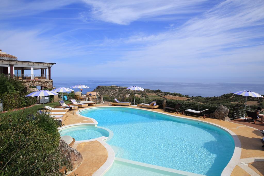 Bajaloglia Resort カステルサルド エクステリア 写真