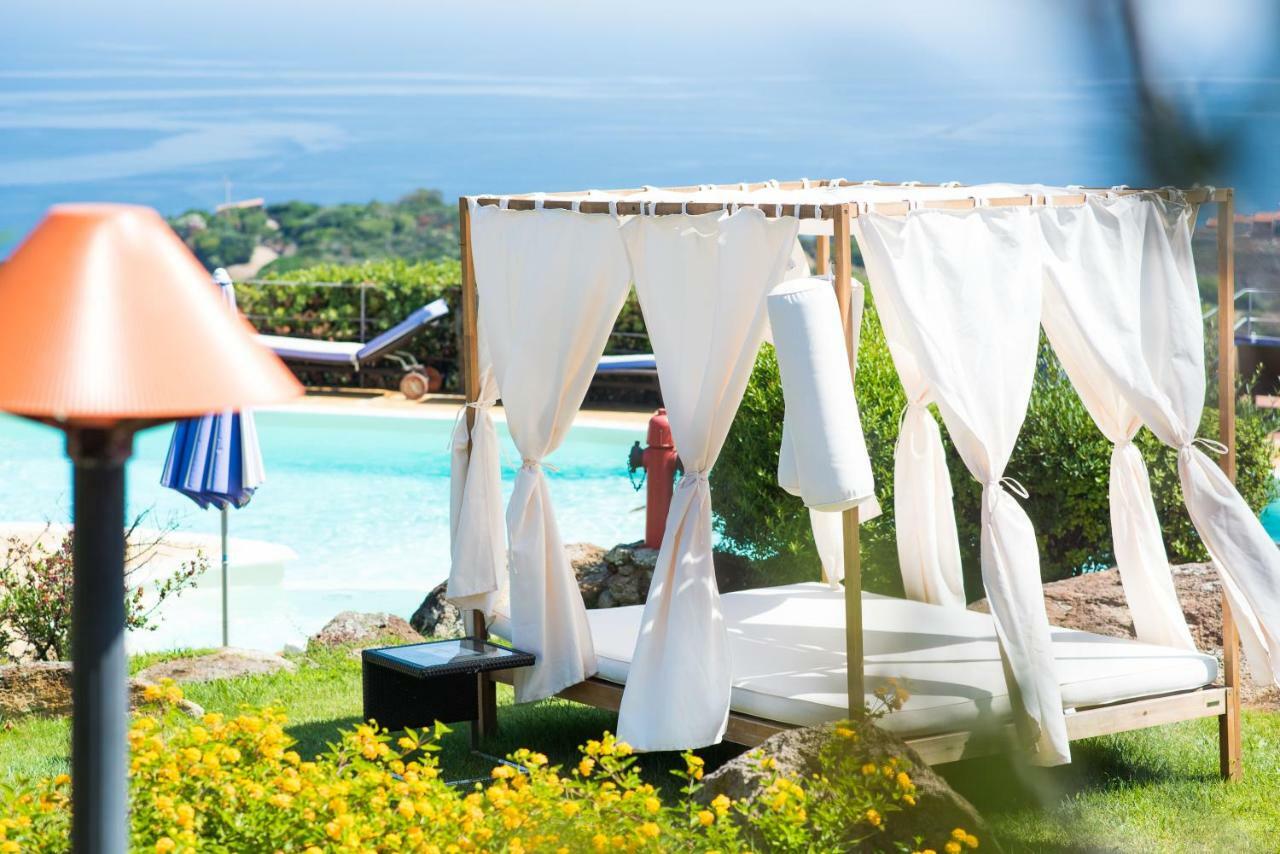 Bajaloglia Resort カステルサルド エクステリア 写真