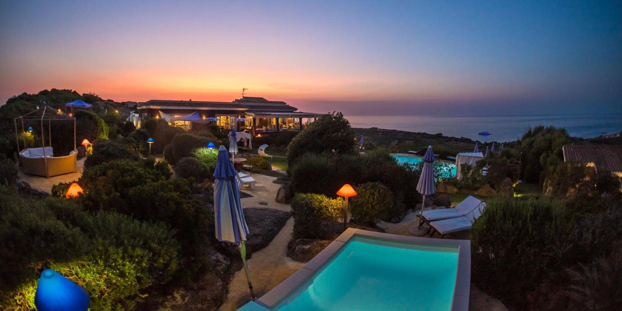 Bajaloglia Resort カステルサルド エクステリア 写真